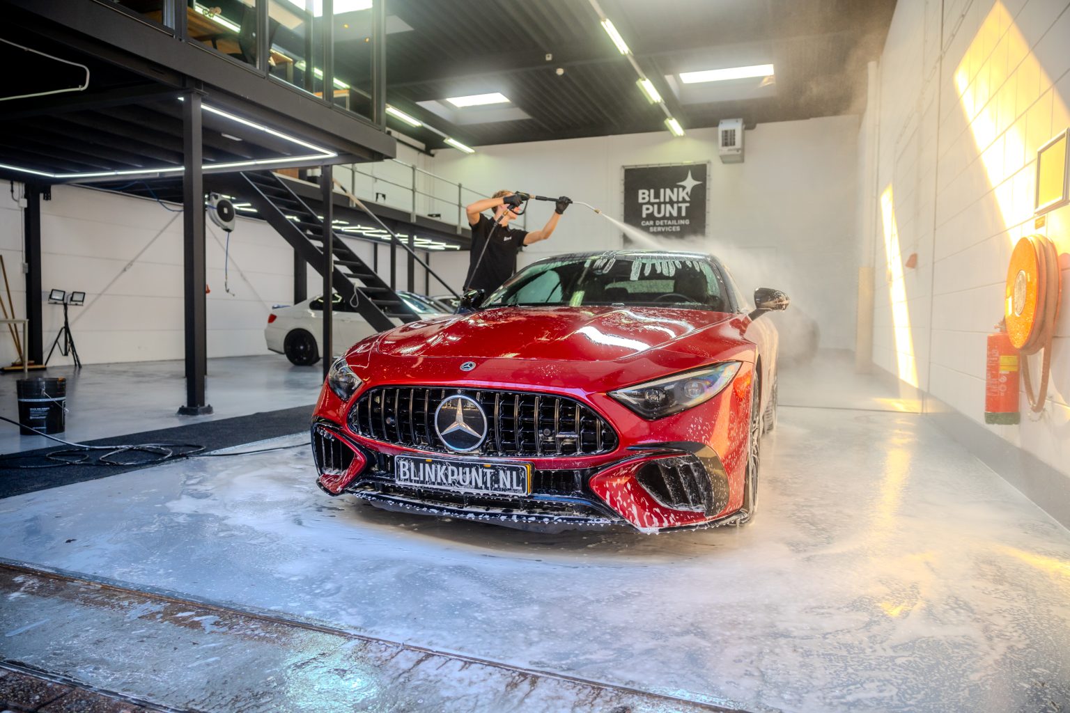 De studio Blinkpunt Monster bij auto detailing in Monster, Blinkpunt Monster