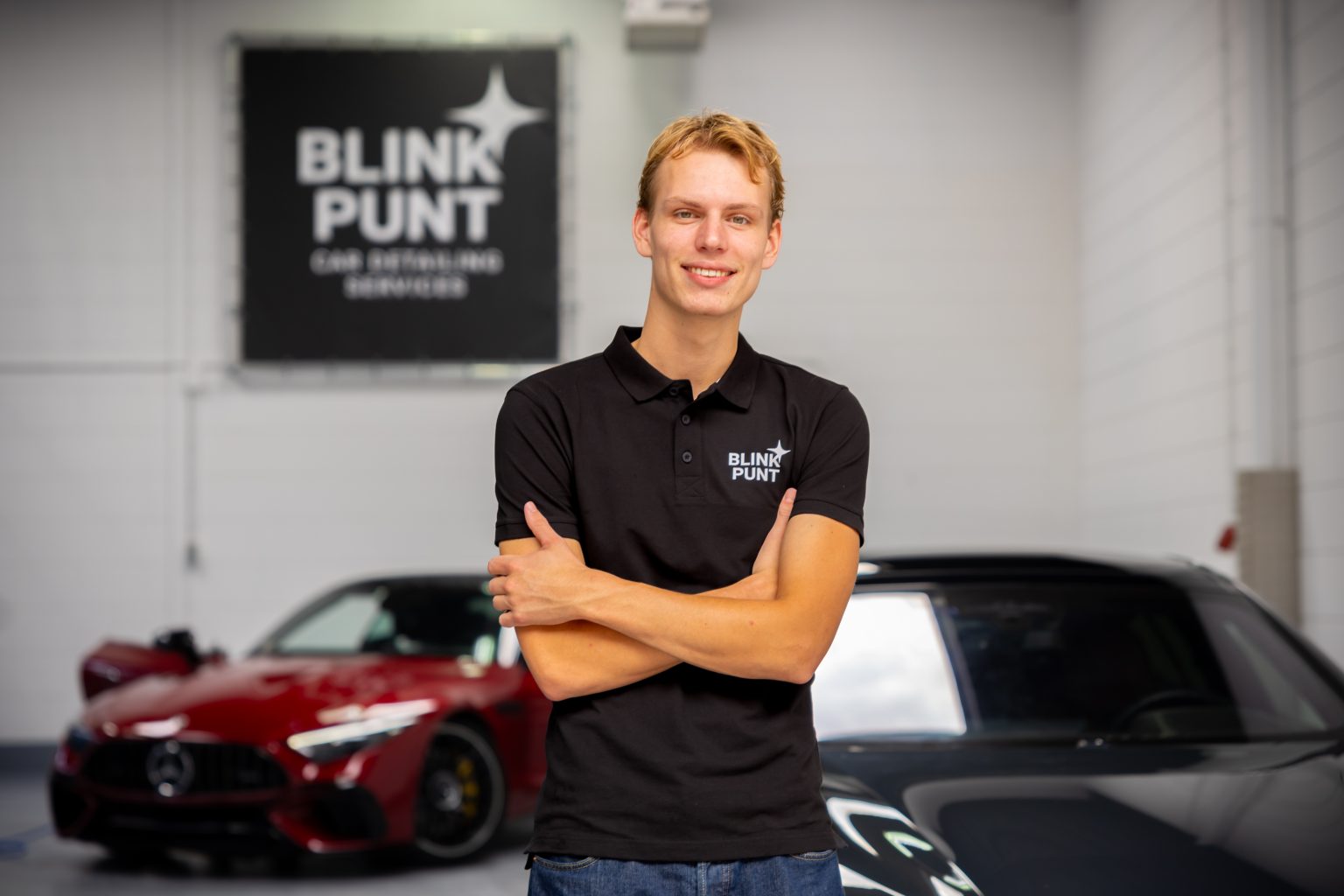 Kun je je auto interieur ook zelf reinigen? bij auto interieur reinigen in Den Haag, Blinkpunt Monster