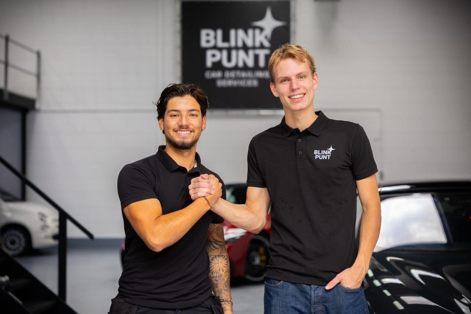 Aan het werk Blinkpunt Monster bij auto poetsen in het Westland, Blinkpunt Monster